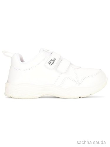 Bata Stylish and Comfortable Casual Shoes for Kids – Lightweight Slip-Ons for Everyday Wear